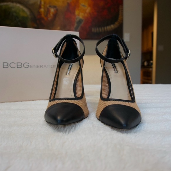 BCBGeneration Women’s Cynthia Pumps - Tan/Black - Picture 2 of 11